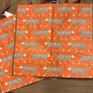 NWT - Set of 2 Homegoods TJMaxx Marshalls Orange
Leopard Shopper Tote Bags